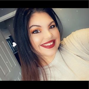 Meet your Posher, Kaleigh